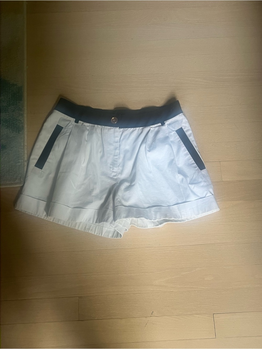 Moschino Black and white shorts